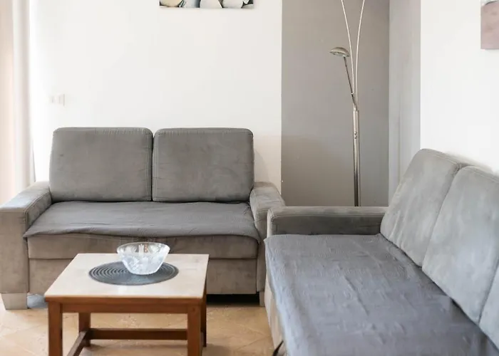 Thomas Διαμέρισμα *