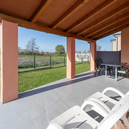 Apartament Thomas *